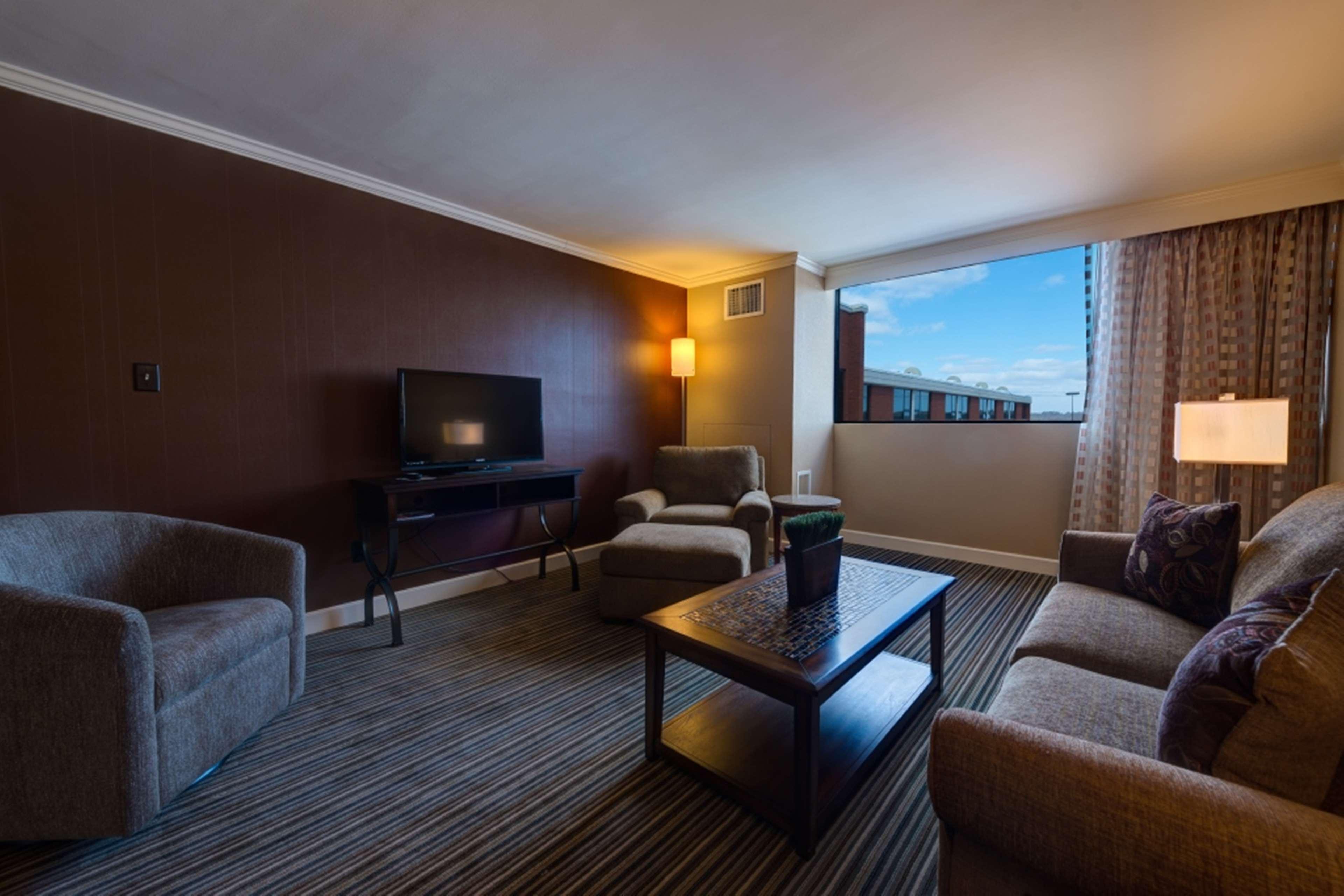 Doubletree By Hilton Akron Fairlawn Exteriér fotografie