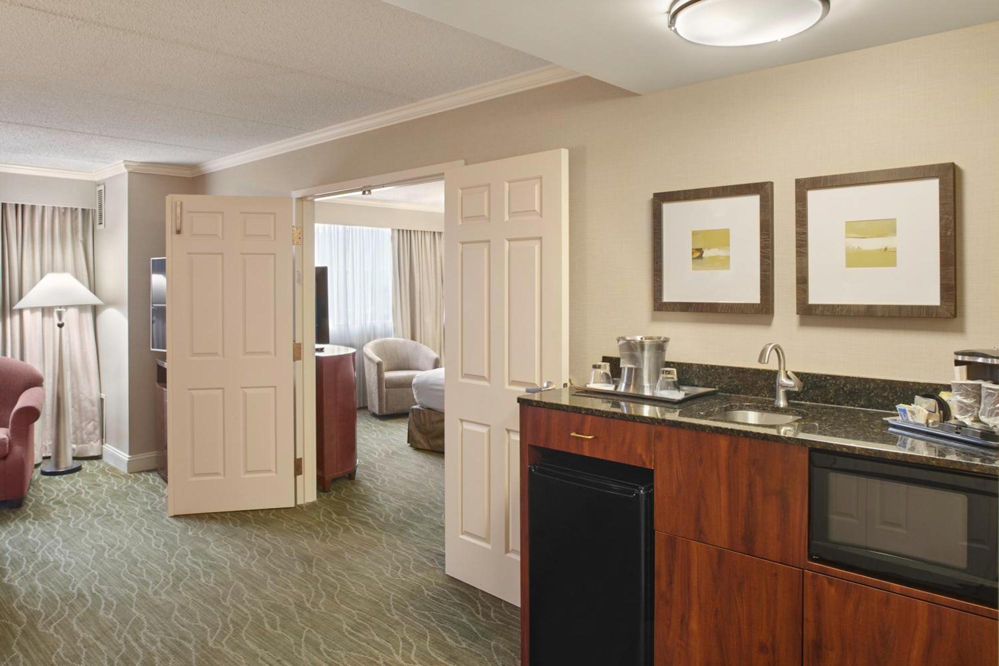 Doubletree By Hilton Akron Fairlawn Exteriér fotografie